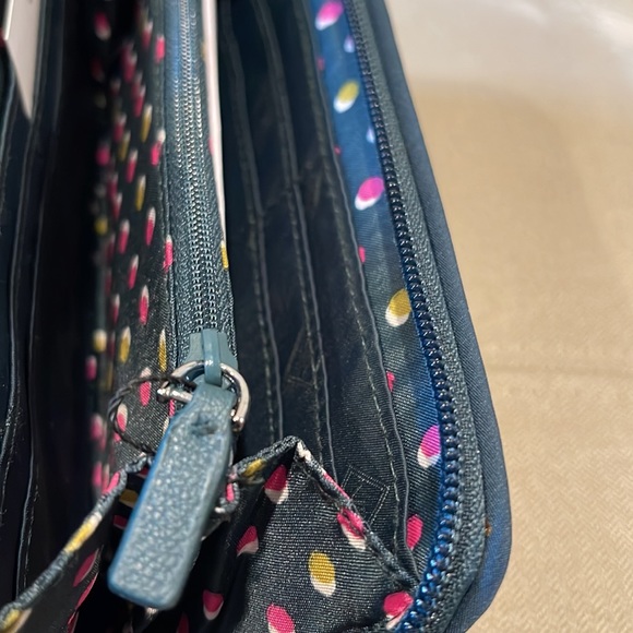 Vera Bradley RFID Wallet-1 - Picture 6 of 8